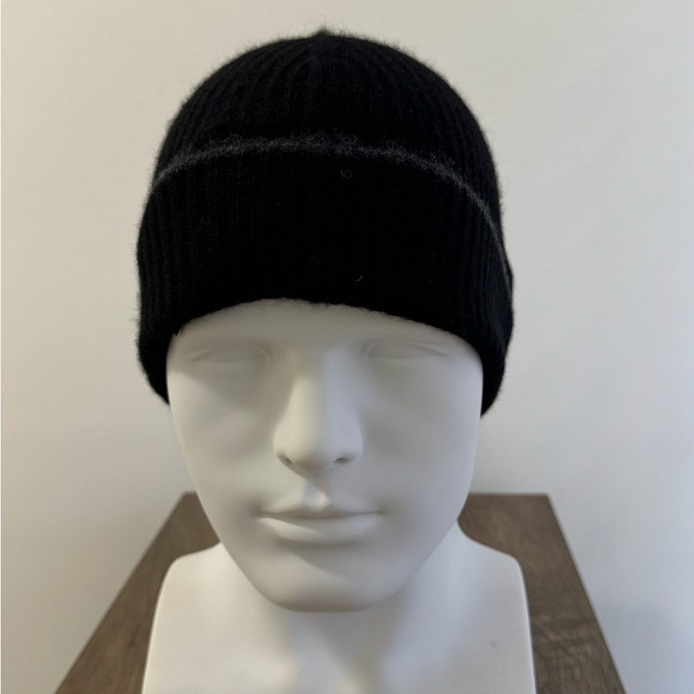 Jos. A. Bank Men’s Black 100% cashmere beanie